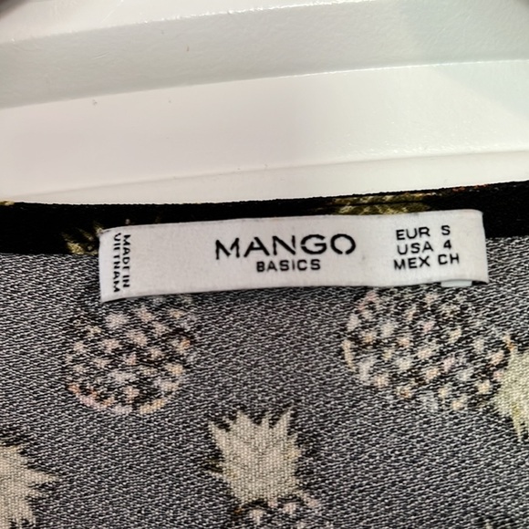 MANGO Pineapple
V-Neck Printed Dress Size 4 - Picture 7 of 9